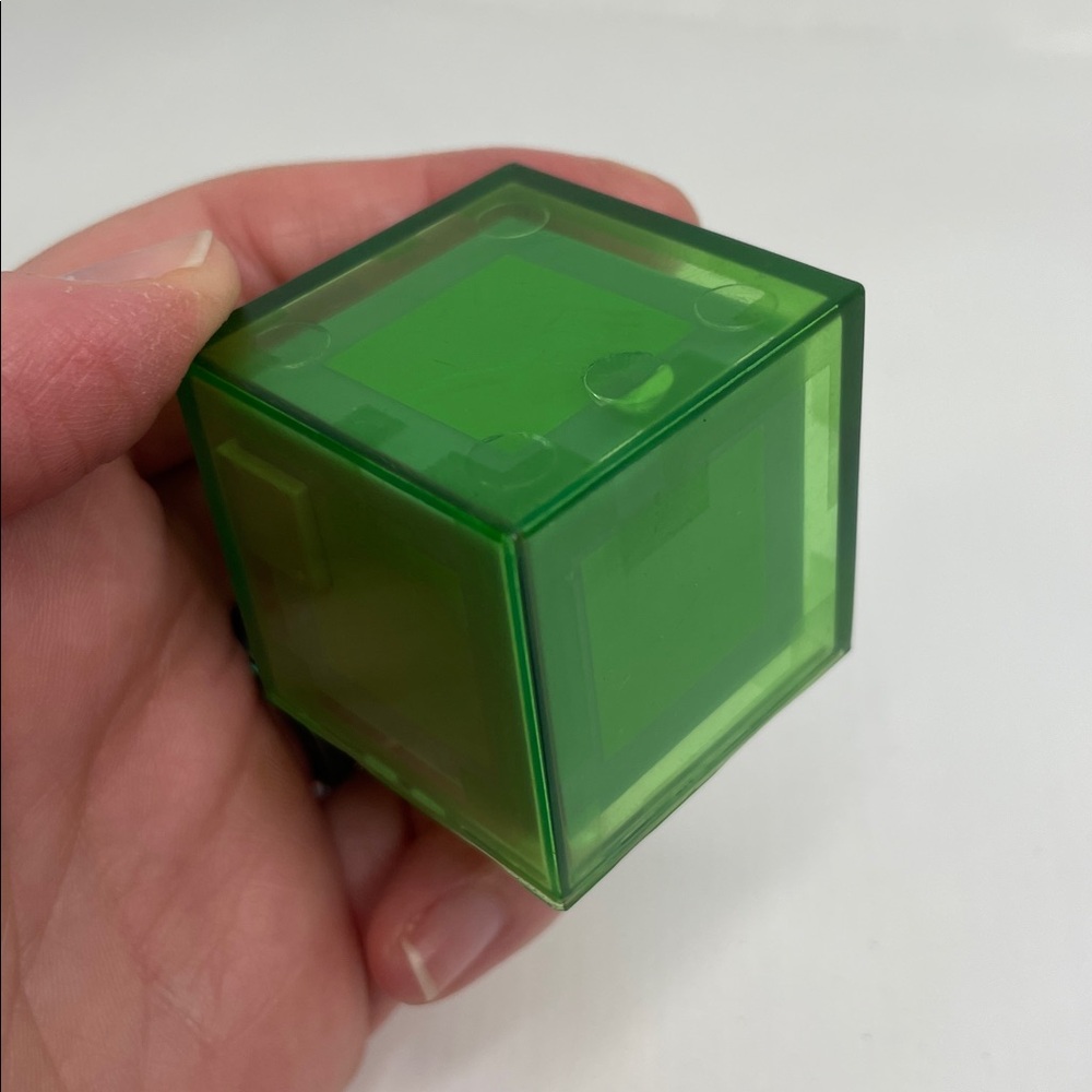 Minecraft Overworld Alex Figure, Slime Box Series 3 Jazwares - Picture 3 of 12
